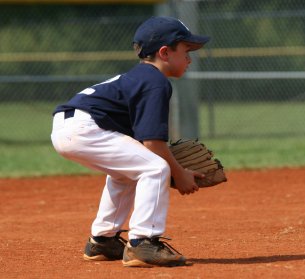  Getting down for the grounder  